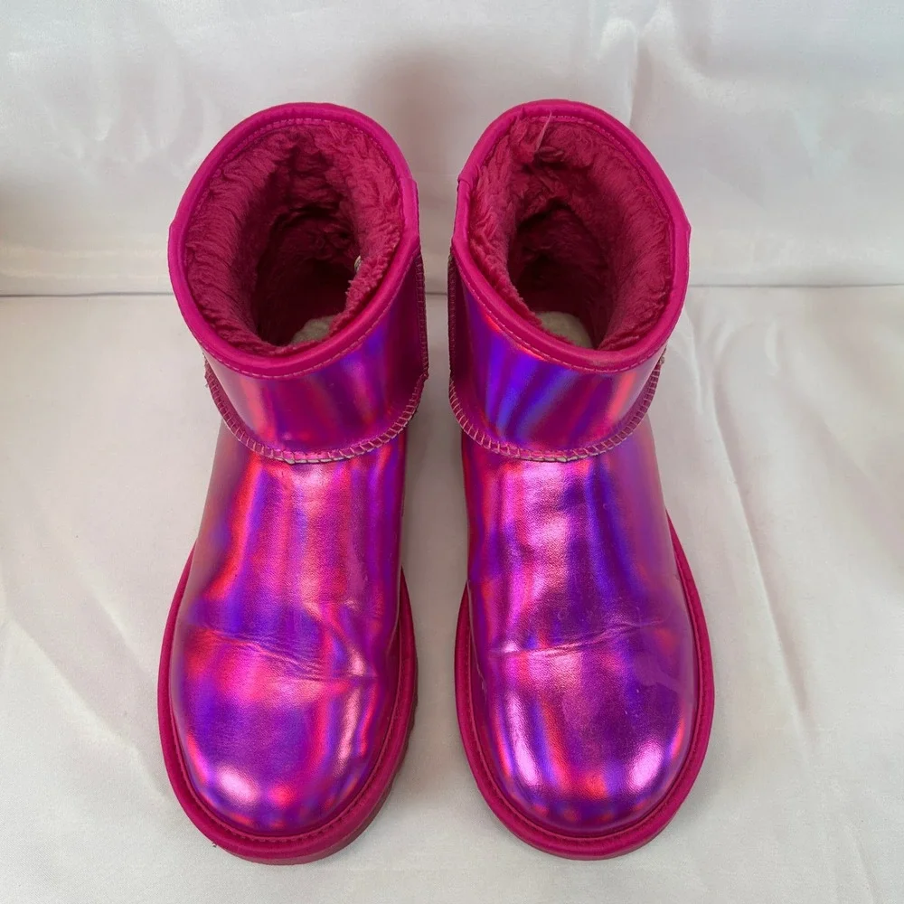 UGG Classic Mini Iridescent Dragon Fruit Pink Boots 1153532 Womens 9